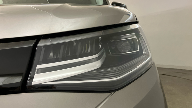 Volkswagen Caddy Cargo C20 Diesel 2.0 TDI 122PS Commerce Pro Van DSG [Tech Pack]